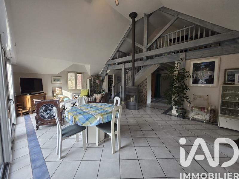 Maison - 140 m² - 4 pièces