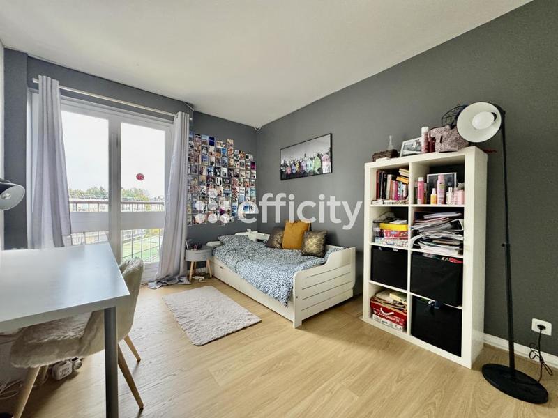 Appartement - 125 m² - 5 pièces