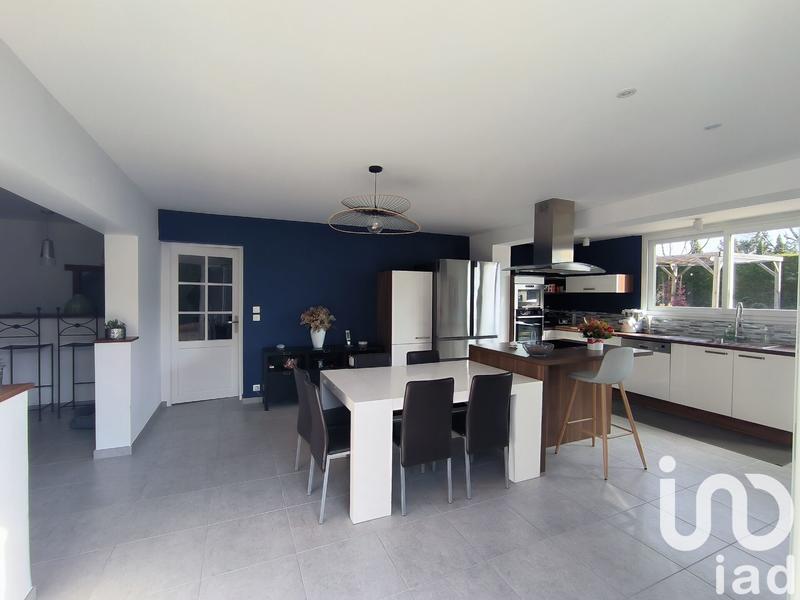 Maison - 162 m² - 8 pièces