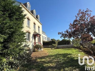 Maison - 173 m² - 11 pièces