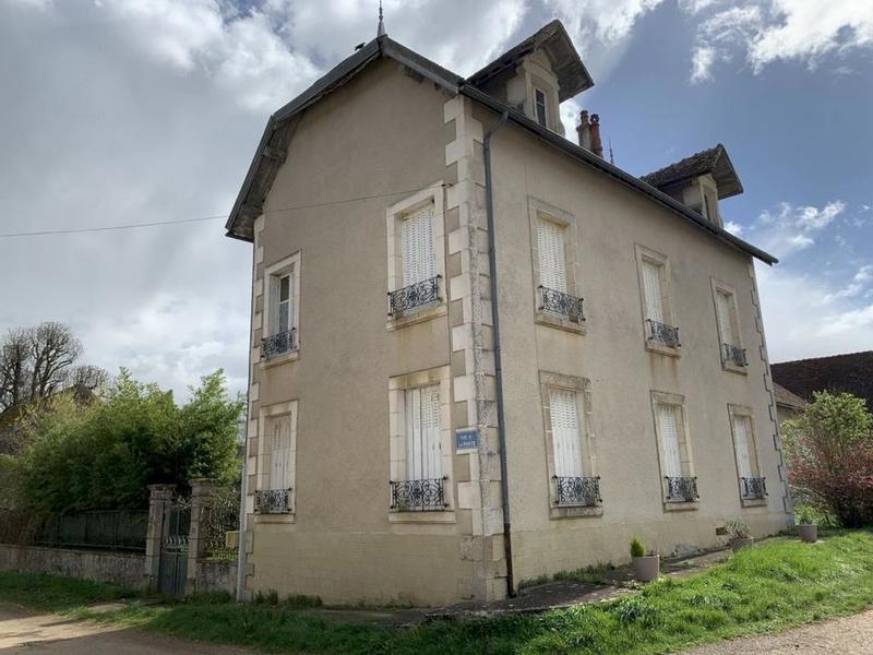 Maison ancienne - 142 m² - 5 pièces