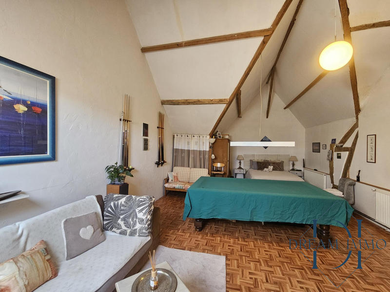 Maison - 187 m² - 7 pièces