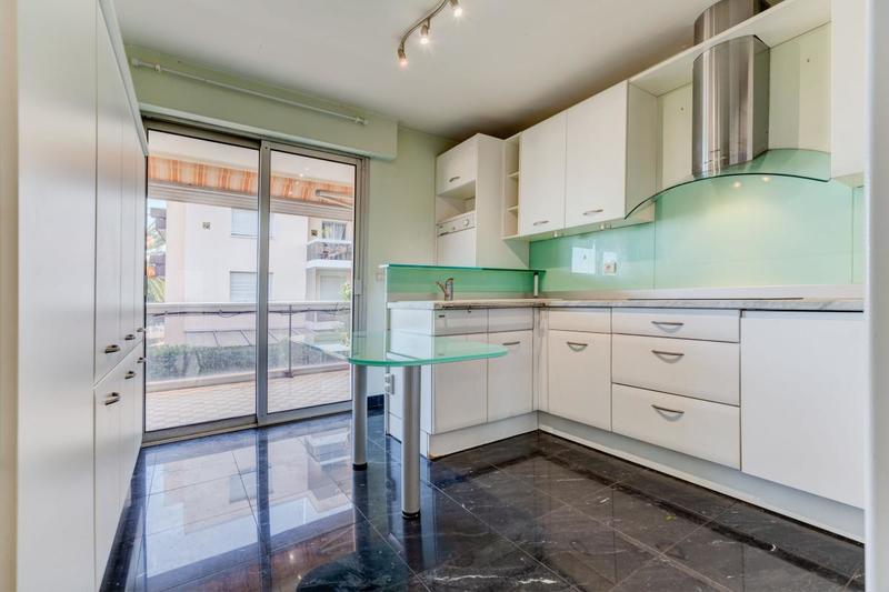 Appartement - 83 m² - 3 pièces