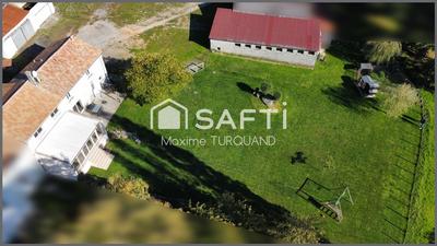 Maison - 208 m² - 8 pièces