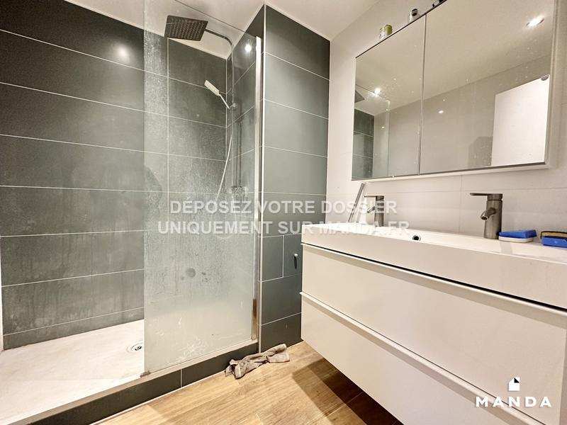 Chambre - 10 m² - 5 pièces