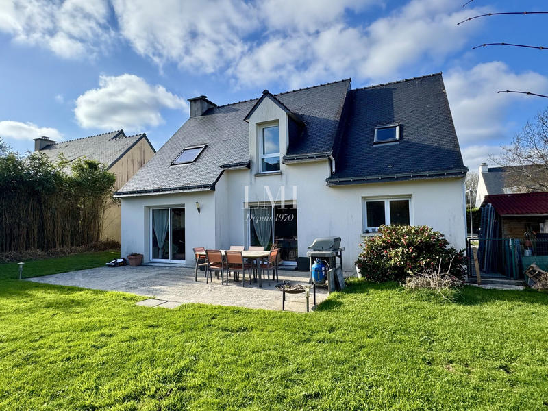 Maison - 126 m² - 8 pièces