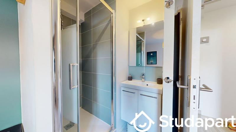 Chambre - 63 m² - 1 pièce