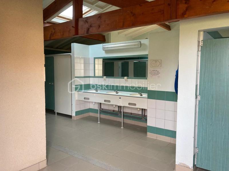 Propriété - 197 m² - 11 pièces