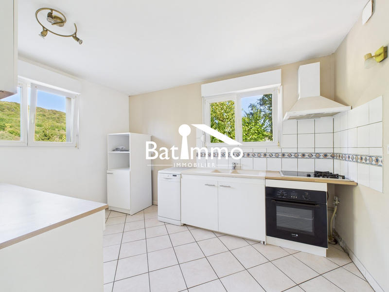 Maison - 211 m² - 7 pièces