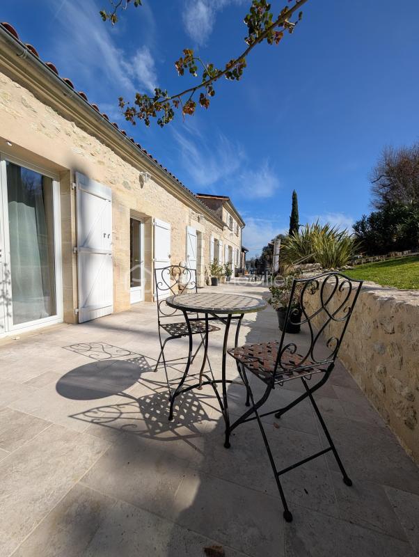 Maison en pierre - 215 m² - 7 pièces