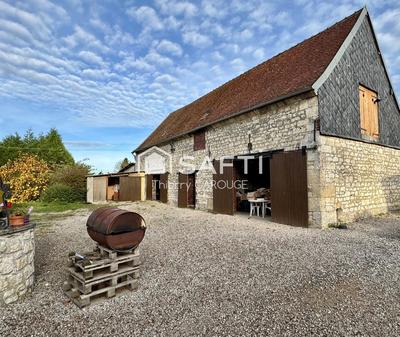 Maison - 233 m² - 5 pièces