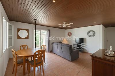 Maison - 93 m² - 5 pièces