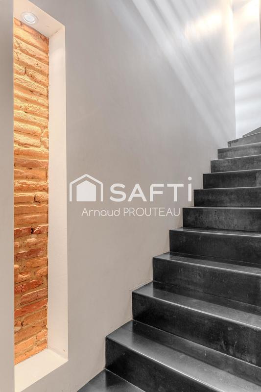 Appartement - 145 m² - 6 pièces