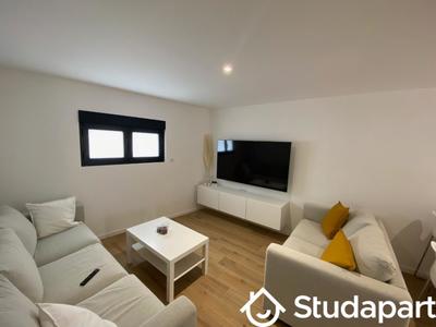 Chambre - 12 m² - 1 pièce