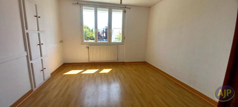 Maison - 150 m² - 10 pièces