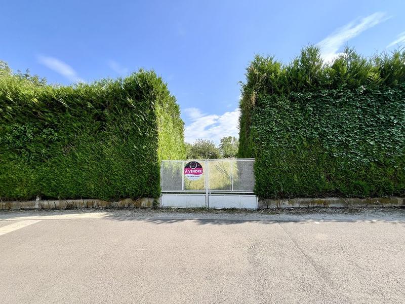 Terrain constructible - 1 197 m²