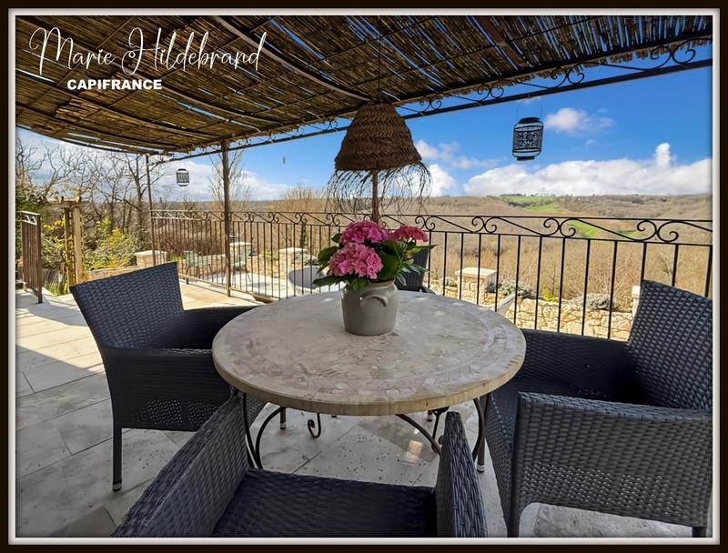 Maison - 152 m² - 6 pièces