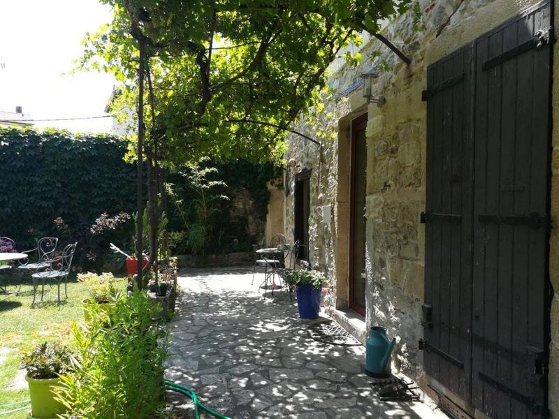 Maison de village - 290 m² - 9 pièces