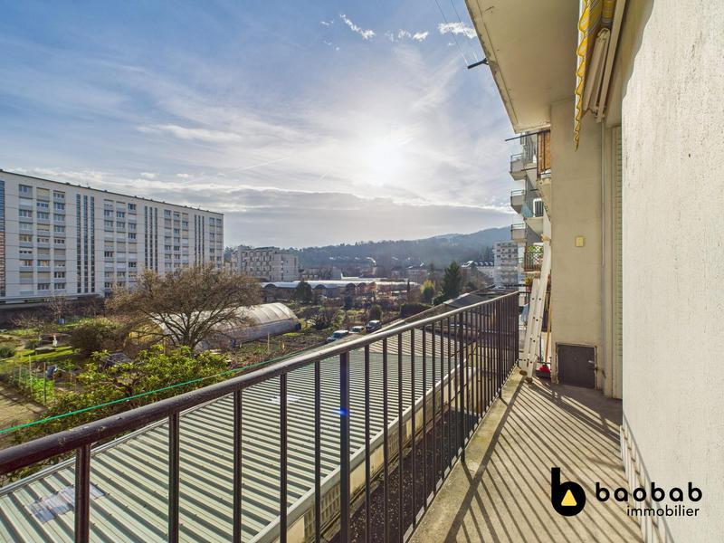 Appartement - 122 m² - 5 pièces