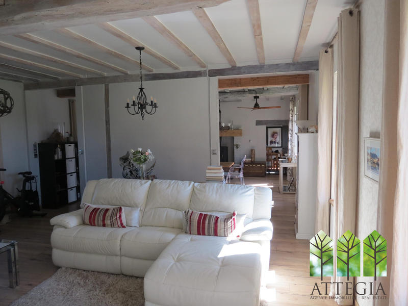 Maison - 170 m² - 6 pièces