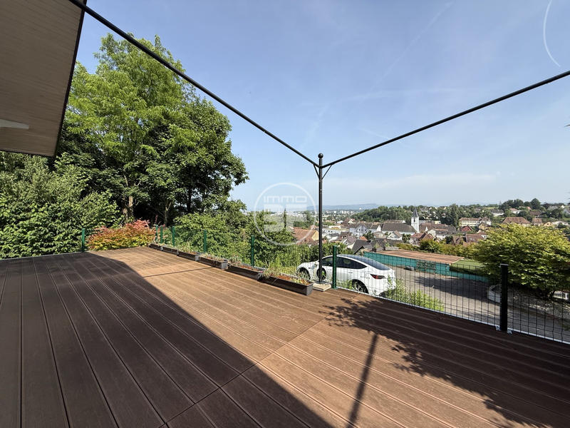 Maison - 240 m² - 5 pièces