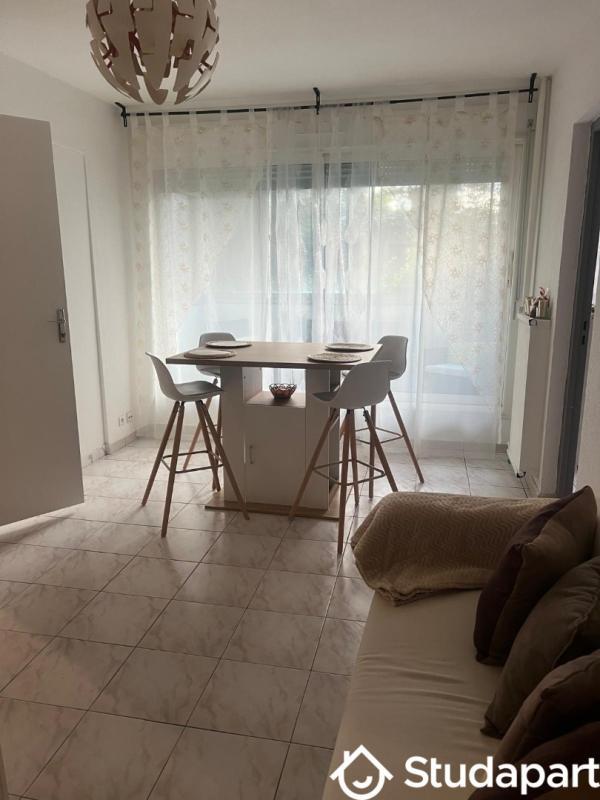 Chambre - 20 m² - 1 pièce