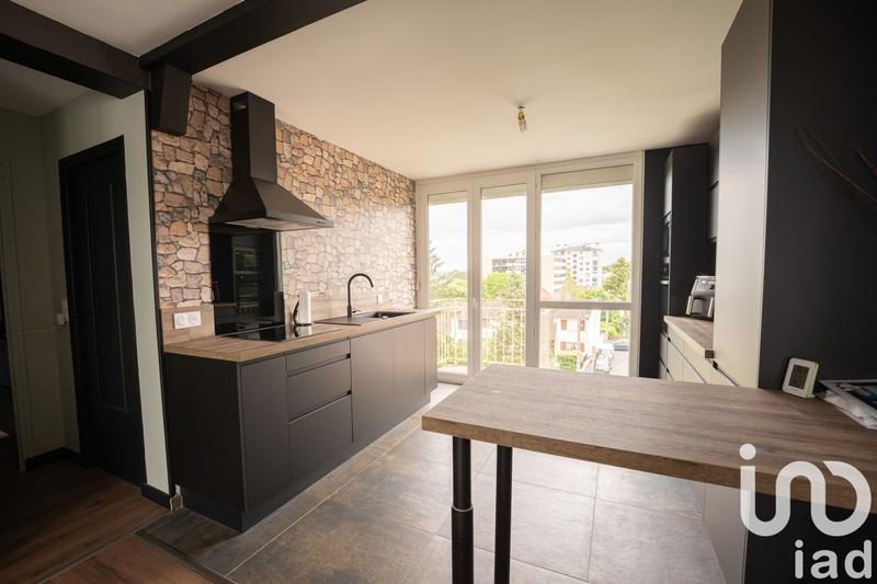 Appartement - 81 m² - 4 pièces