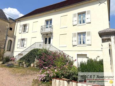 Maison ancienne - 215 m² - 7 pièces