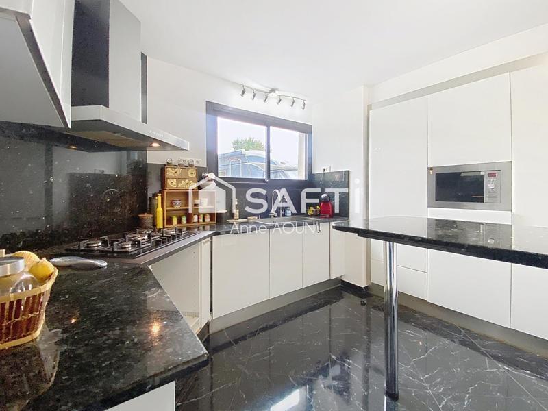 Maison - 132 m² - 6 pièces