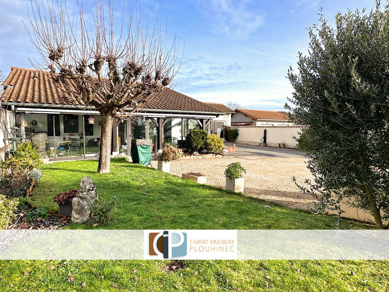 Maison - 90 m² - 5 pièces