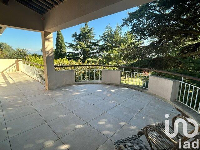 Maison de maîtres - 180 m² - 6 pièces