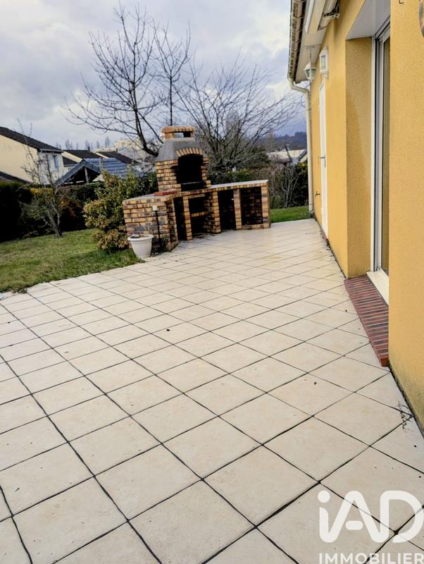 Maison - 90 m² - 4 pièces