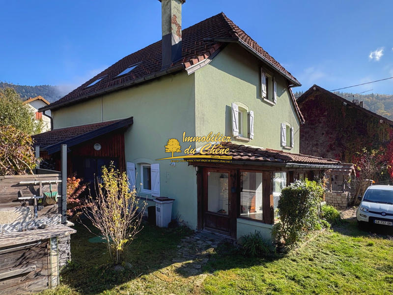 Maison - 141 m² - 5 pièces