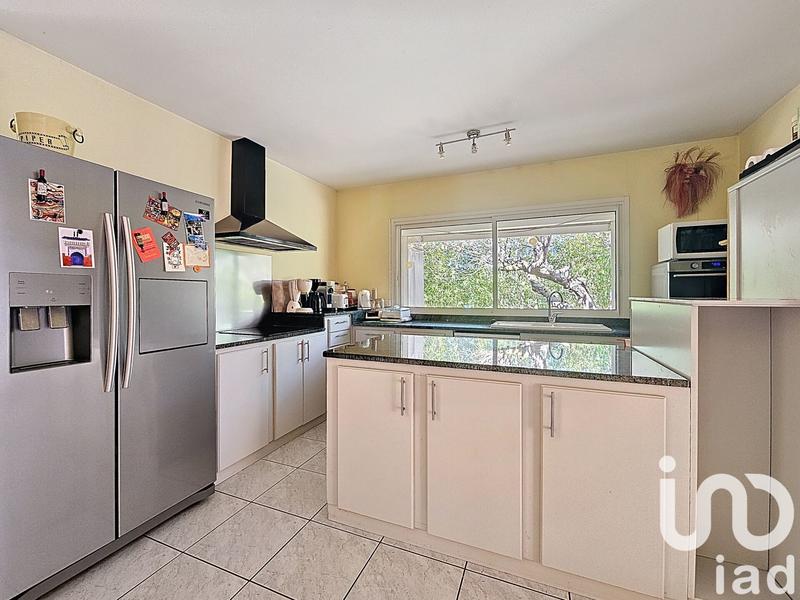 Maison - 210 m² - 10 pièces