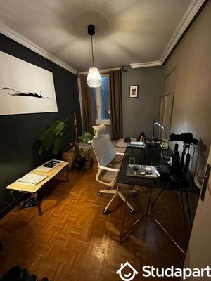 Chambre - 11 m² - 1 pièce