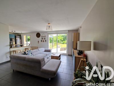 Maison - 102 m² - 6 pièces
