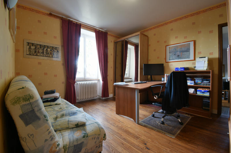 Maison - 220 m² - 10 pièces