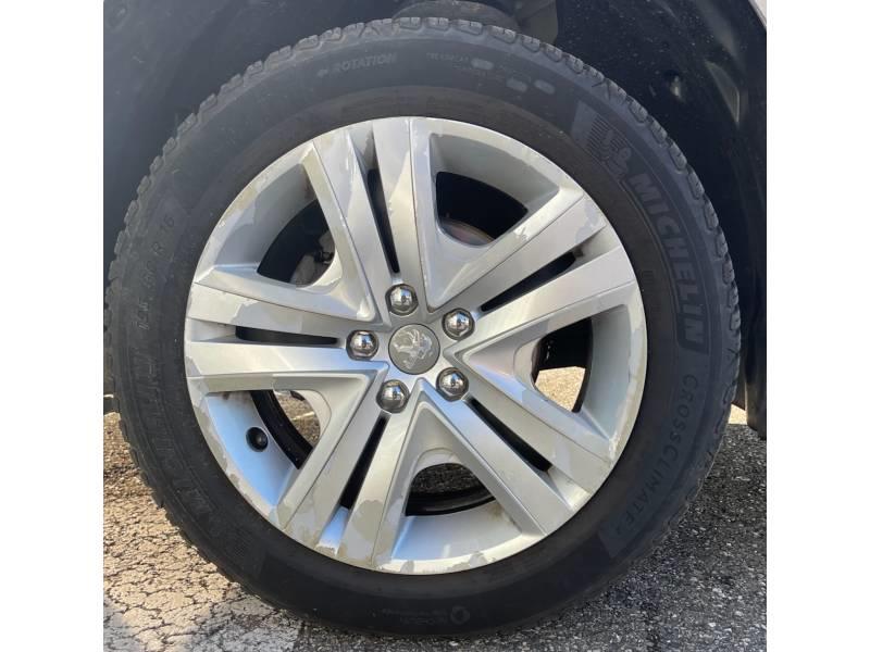 Peugeot 2008 1.2 PureTech 82ch Bvm5 Style