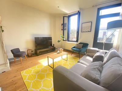 Maison - 92 m² - 5 pièces