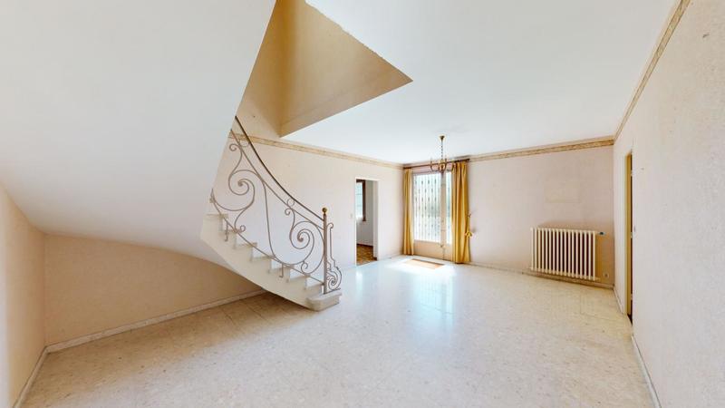 Villa - 222 m² - 7 pièces