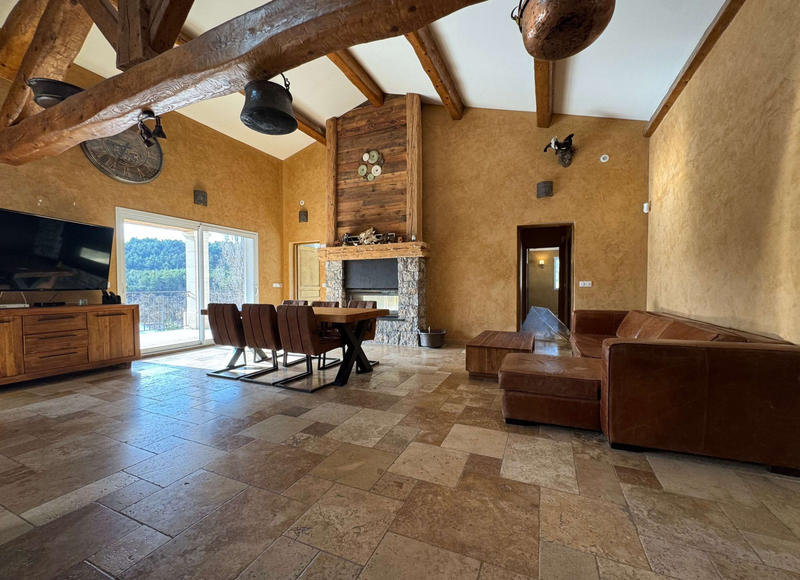 Villa - 173 m² - 6 pièces