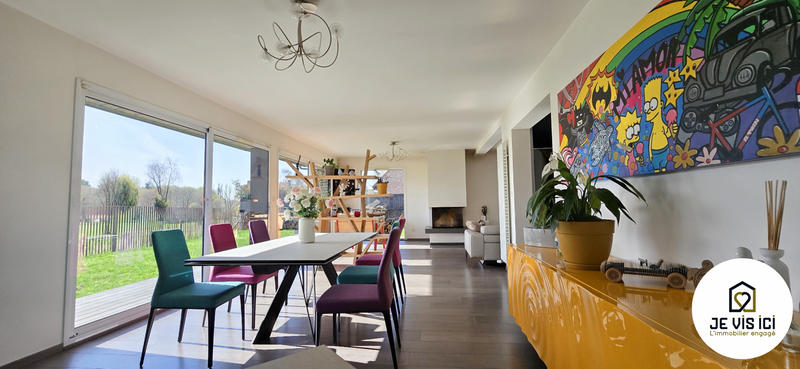 Maison - 199 m² - 8 pièces