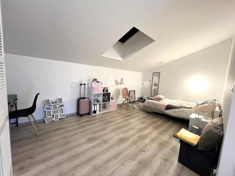 Maison - 206 m² - 5 pièces