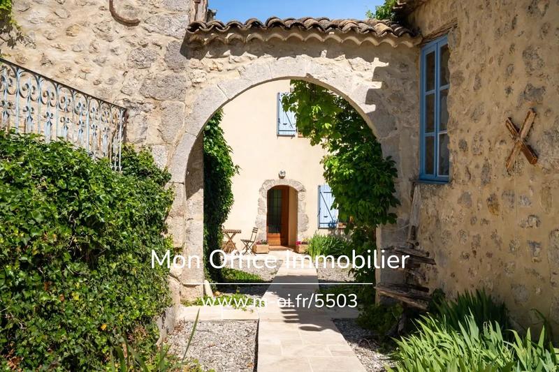 Ferme - 365 m² - 13 pièces