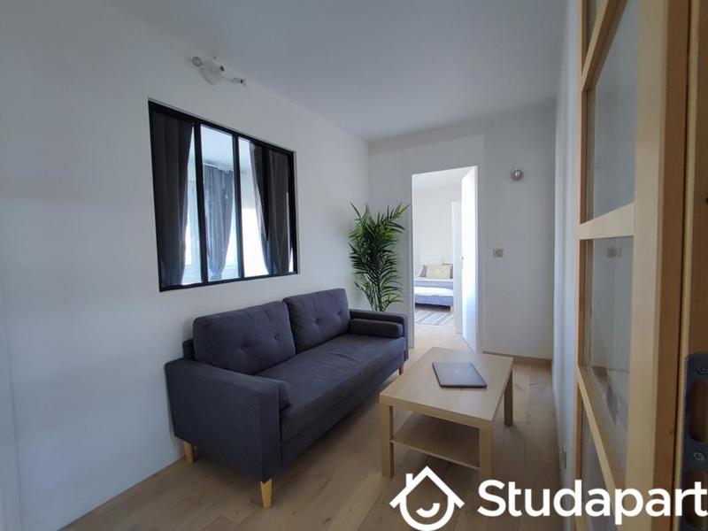 Chambre - 9 m² - 1 pièce