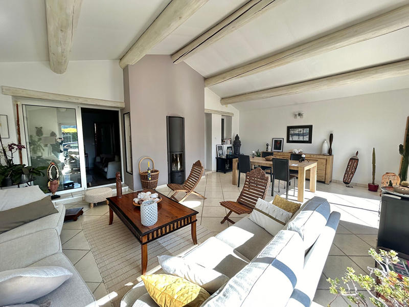 Maison - 145 m² - 7 pièces