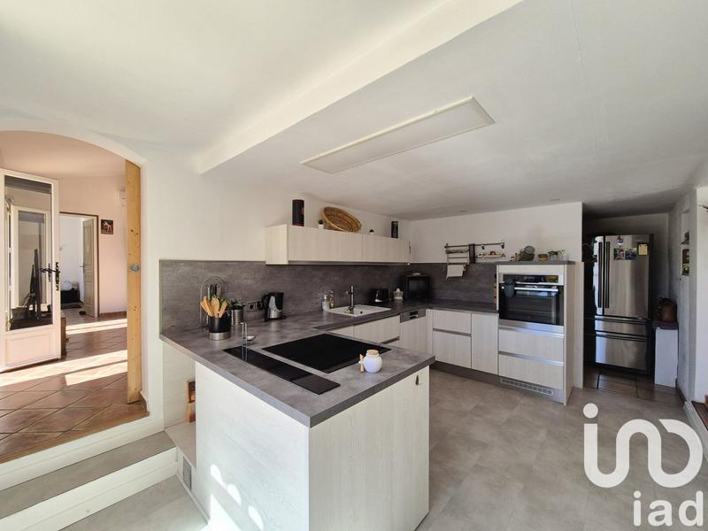 Maison - 210 m² - 8 pièces