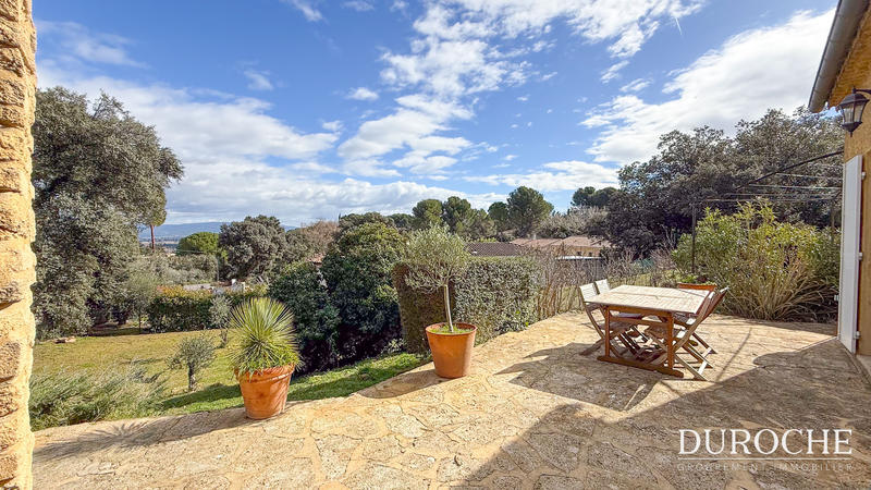 Maison - 166 m² - 5 pièces