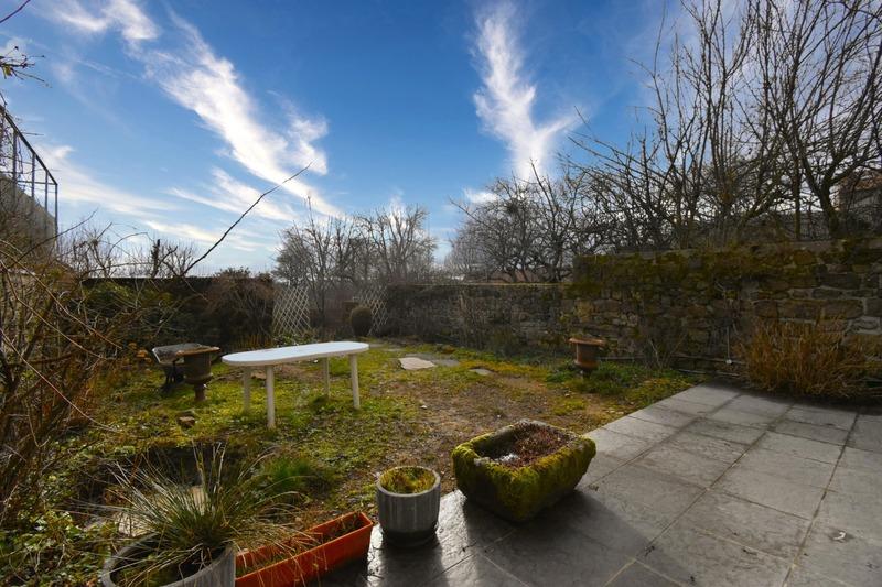 Maison - 206 m² - 10 pièces