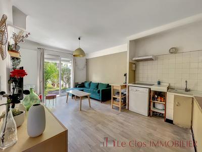 Maison - 172 m² - 9 pièces